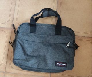 Mochila Eastpak Gris