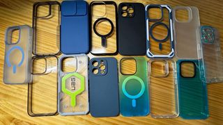 Lote Fundas iPhone 15 Pro