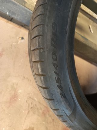 Neumáticos Pirelli 19'