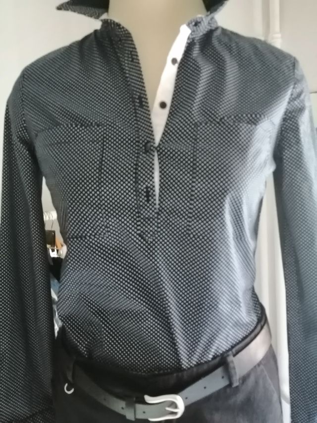 Completo elegante camicetta e pantalone