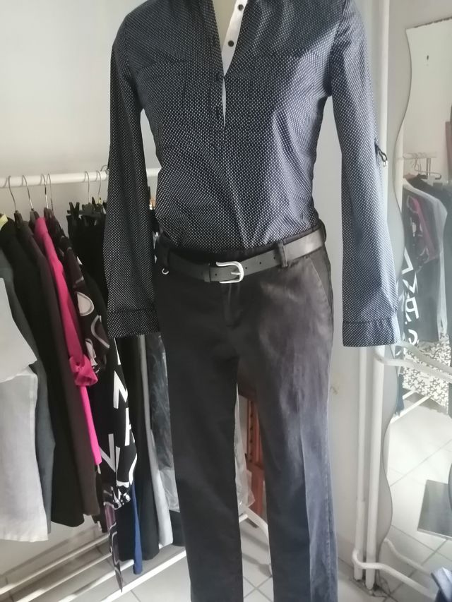 Completo elegante camicetta e pantalone