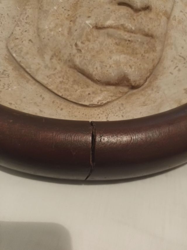 Busto Oliveira Salazar? 1933