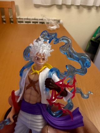Figura One Piece Luffy Gear 5 - Dios del Sol Nika