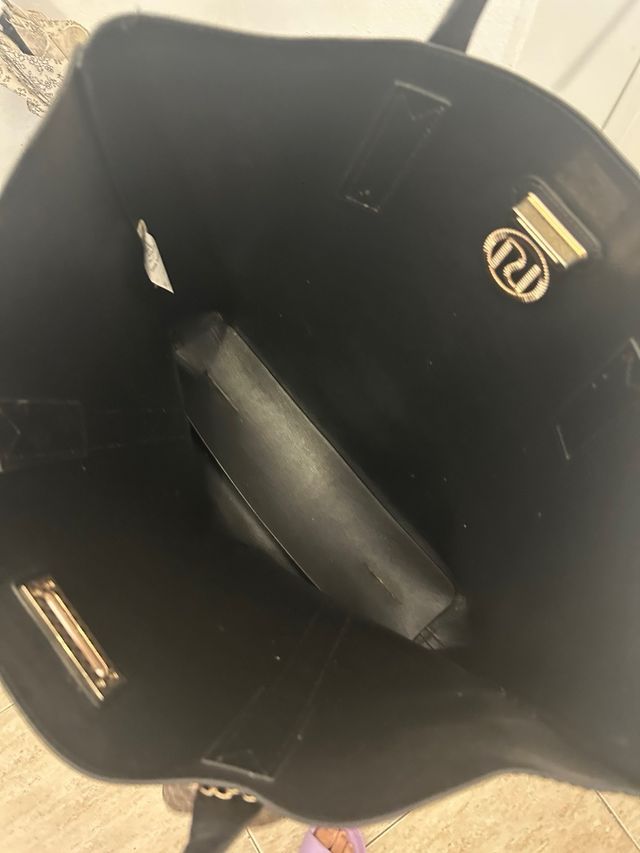 Bolso Negro y Marrón con Logo