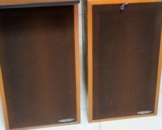 Altavoces Vintage Kastell Marrones