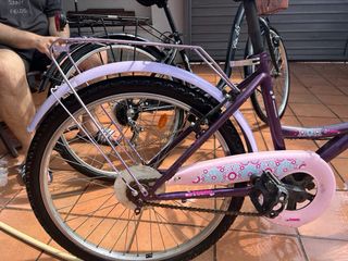 Bicicleta infantil con cesta