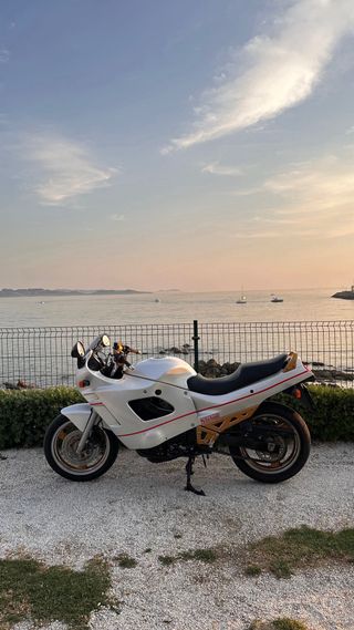 Suzuki GSX 750 F