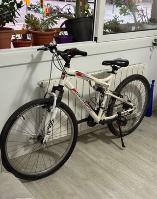 Bicicleta MTB Blanca