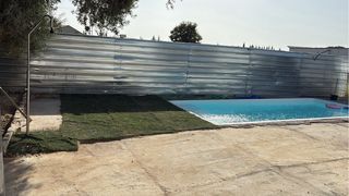 Parcela rústica con piscina y luz y agua por 10€ 