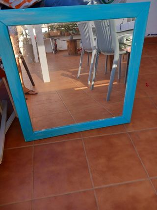 Espejo Marco Madera Azul
75x75 