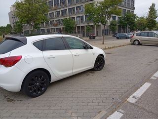 Opel Astra 2010