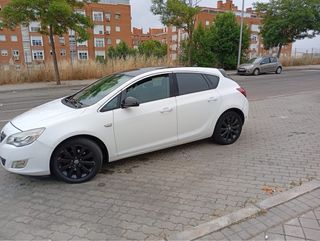 Opel Astra 2010