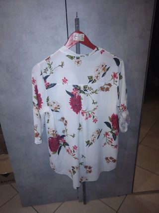 Camicia lunga floreale bianca