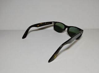 Ray-Ban New Wayfarer Polarizadas Marrón