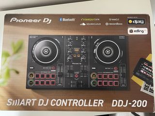 Controladora DJ Pioneer DDJ-200