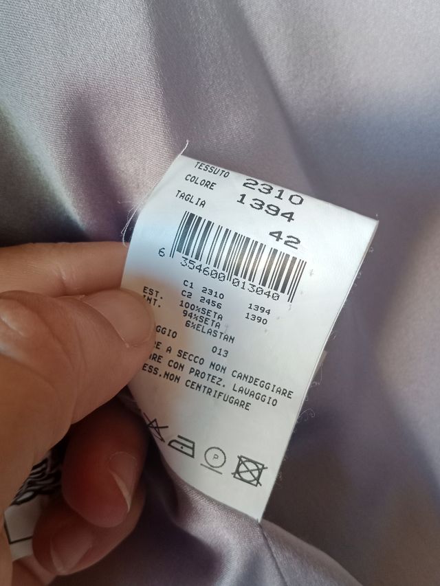 Giubbotto Giorgio Armani Lilla in seta
Taglia 42 M