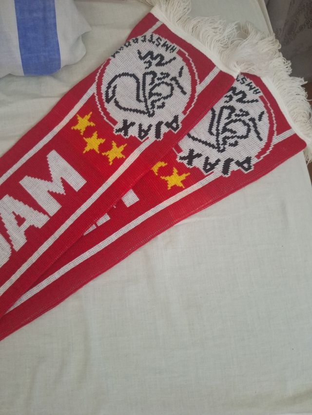 Bufanda del Ajax Orignal comprada en amsterdam
