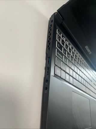 Portátil Gigabyte Negro