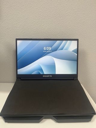 Portátil Gigabyte Negro