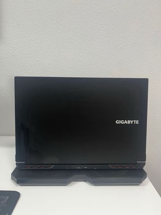 Portátil Gigabyte Negro