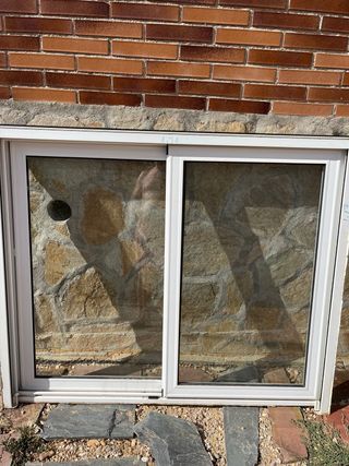 Ventana corredera PVC blanca. 1,41. -1,17. medida