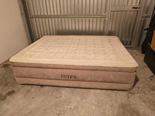 Materasso gonfiabile Intex Dura-Beam Ultra Plush