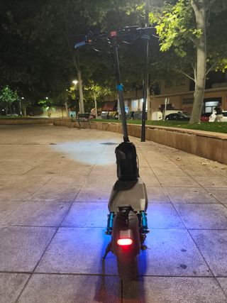 Patín Eléctrico con Luces LED Azules