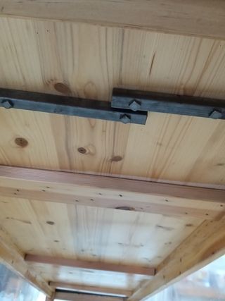 Mesa de madera maciza