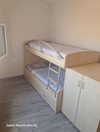 Habitación en alquiler
SOLO CHICAS