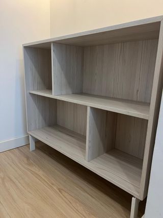 Estantería baja madera natural