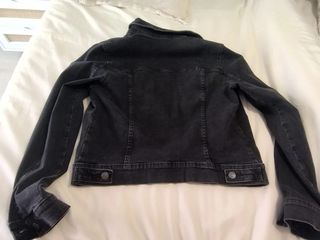 Cazadora vaquera negra Mango