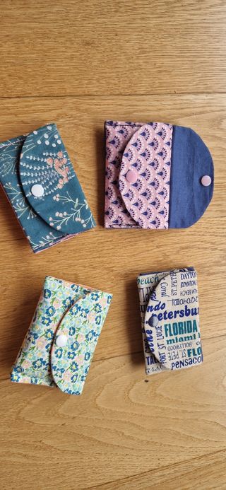 Cartera hecha a mano con 3 departamentos