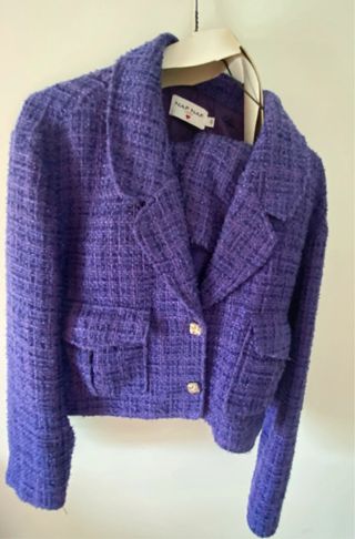 Traje de chaqueta morado tweed de la marca Naf Naf