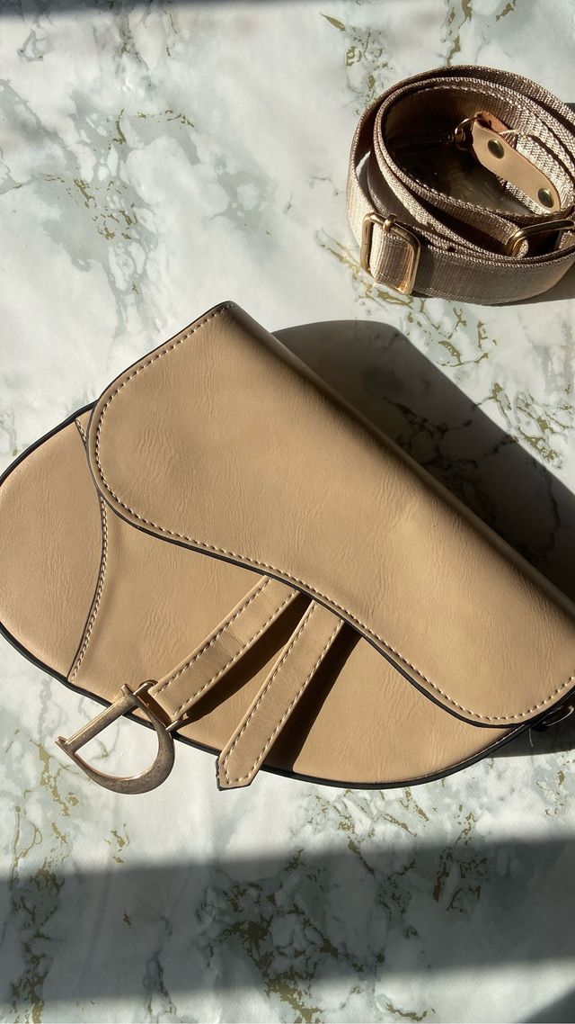 Bolso Beige y Dorado
