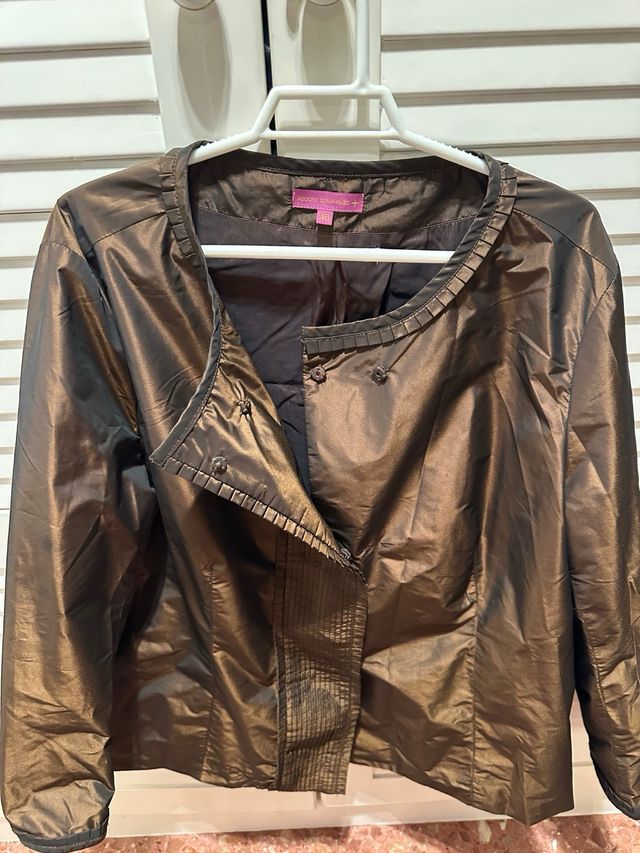 Elegante camisa Adolfo Domínguez marrón