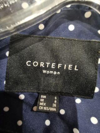 Chaqueta Cortefiel azul con lunares blancos