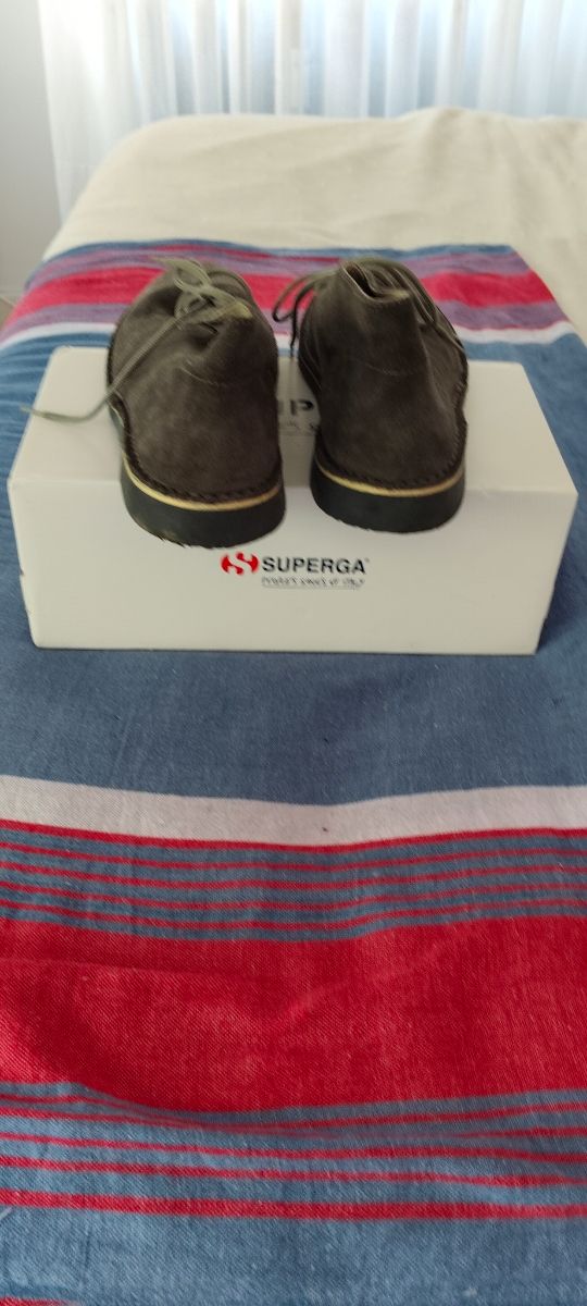 Botas de invierno grises