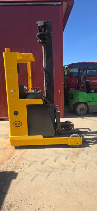 Retráctil eléctrica OM Fiat thesi a1