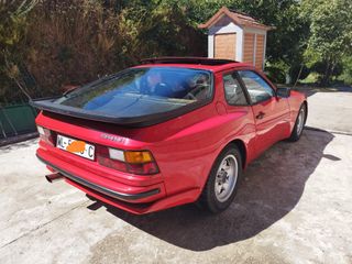 Porsche 944 1983