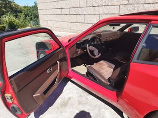 Porsche 944 1983