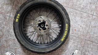 Llanta trasera con cubierta Supermotard 17 de 49cc