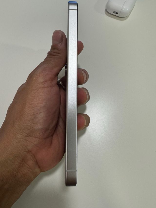 Samsung S24 Gris con caja original.