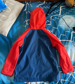 Cazadora impermeable Marvel Spiderman