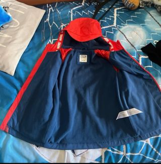 Cazadora impermeable Marvel Spiderman