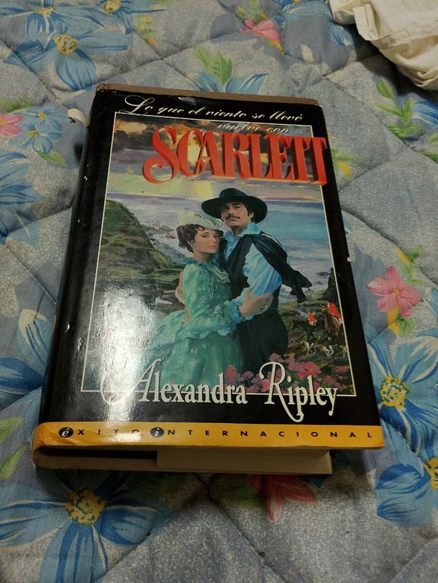 Scarlett - T.D. - (Spanish Edition)