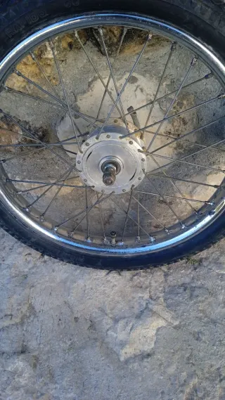 Rueda Delantera Mobilette Super Lujo
