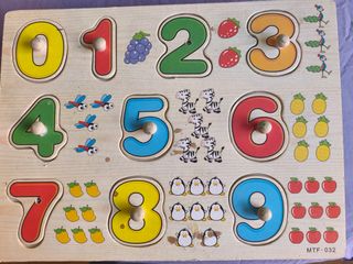 Puzzle y libros infantiles