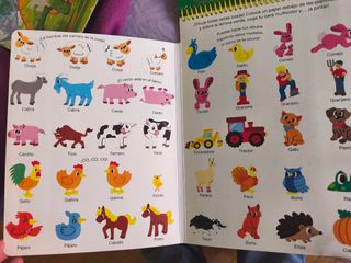 Puzzle y libros infantiles