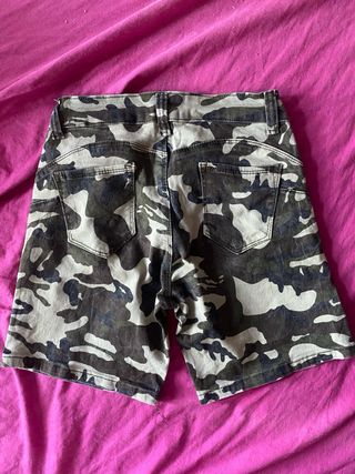 Pantalones cortos militares