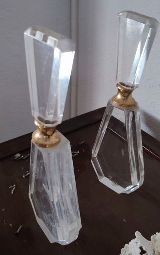 Adorno de cristal y metal dorado